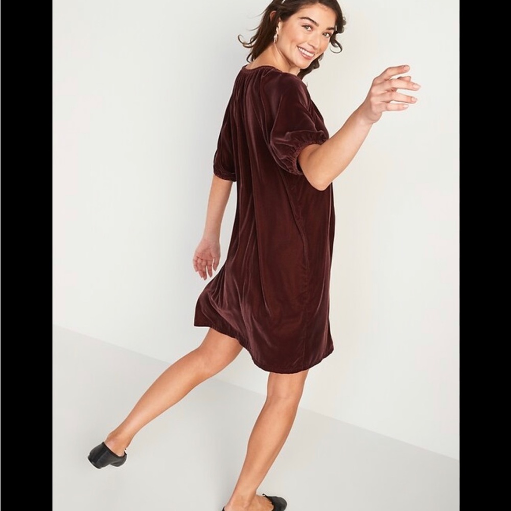 Old Navy Puff-Sleeve Velvet Mini Shift Dress